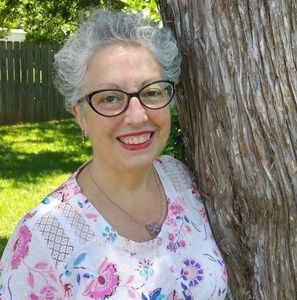 Meet your Posher, Denise